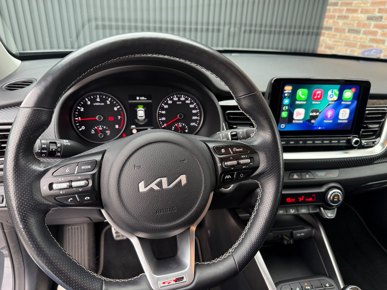 Kia Stonic GT-Line (2023) - photo 6