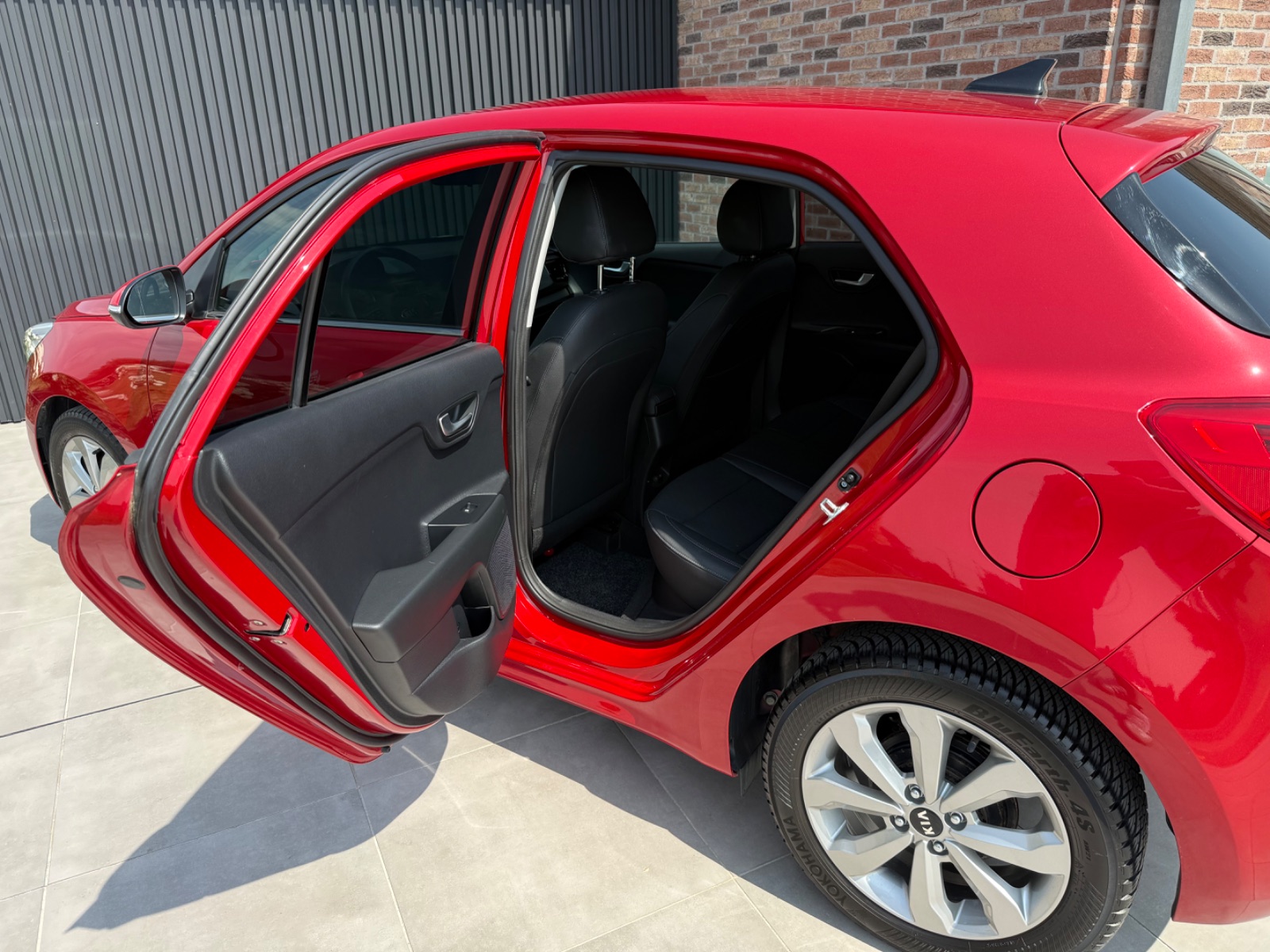 Kia Rio Gt-line (2021) - photo 5