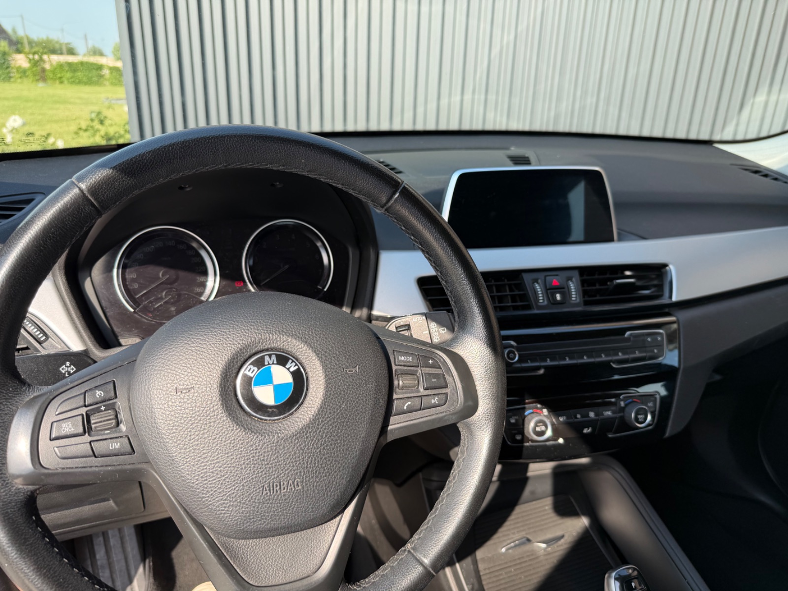 BMW X1 sDrive18i finition Advantage (2018) - photo 8