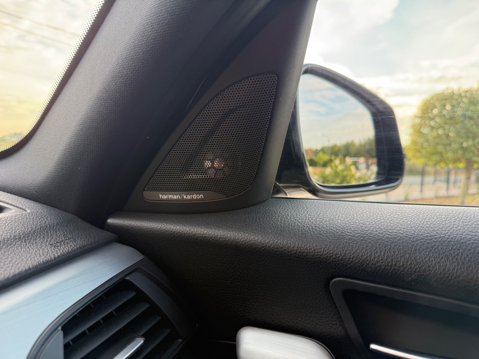 BMW Série 1 BMW 118iA F20 M Sport (2017) - photo 10