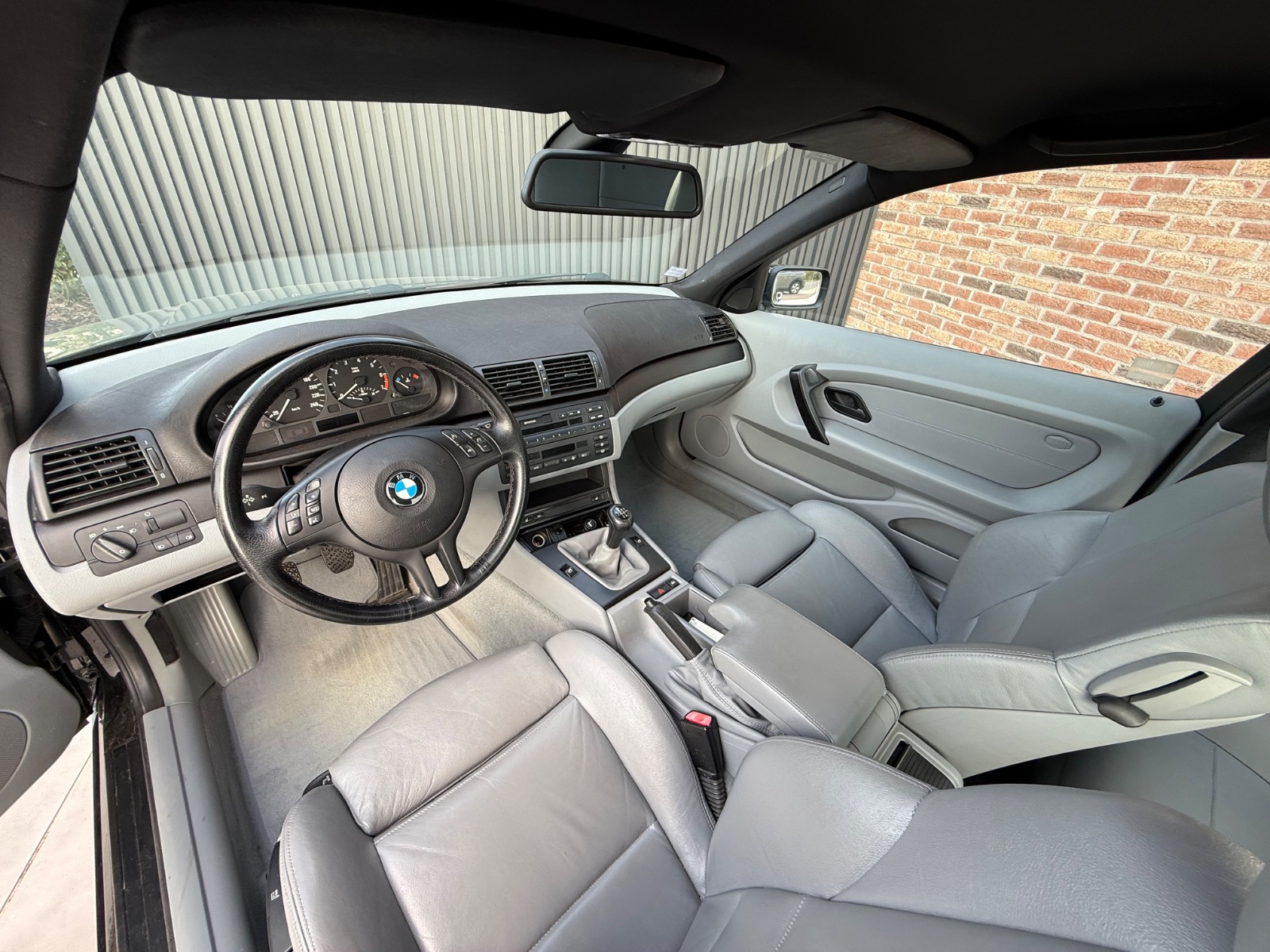 BMW Série 3 325 Ti E46 (2002) - photo 3