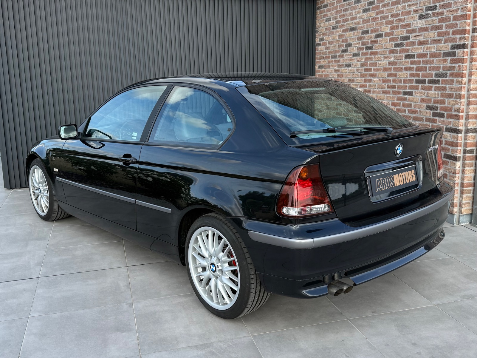 BMW Série 3 325 Ti E46 (2002) - photo 4